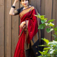 Blooming Red Cotton Silk Saree With Wonderful Blouse Piece