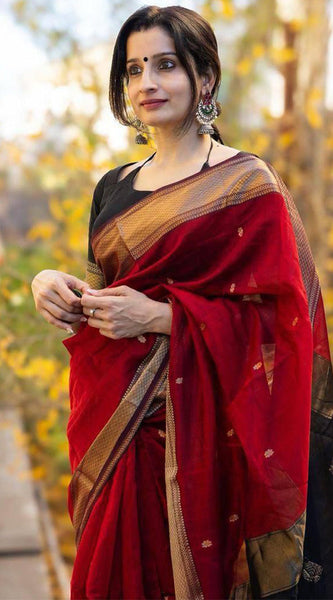 Blooming Red Cotton Silk Saree With Wonderful Blouse Piece