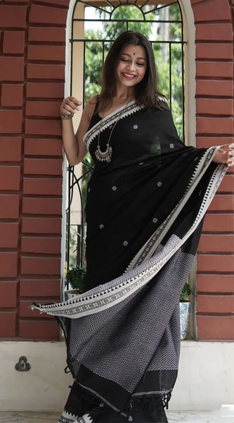 Twirling Black Cotton Silk Saree With Opulent Blouse Piece