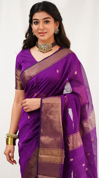 Flattering Magenta Cotton Silk Saree With Innovative Blouse Piece