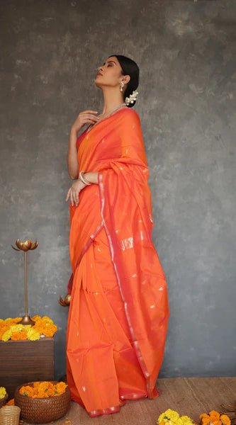 Susurrous Orange Cotton Silk Saree With Enthralling Blouse Piece