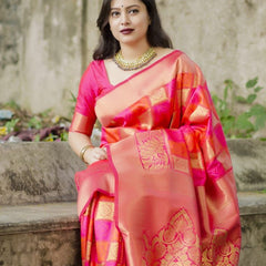 Latest Trend – Beautiful Jacquard Saree