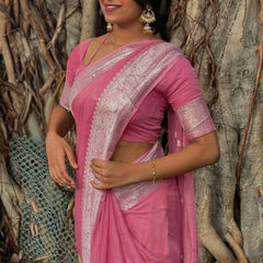 Pulsating Pink Cotton Silk Saree With Pleasurable Blouse Piece