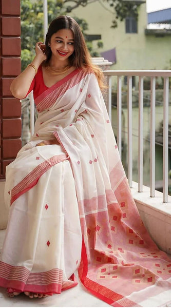 Desiring Off White Cotton Silk Saree With Capricious Blouse Piece