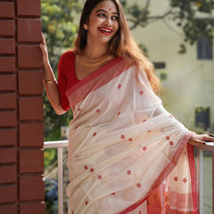 Desiring Off White Cotton Silk Saree With Capricious Blouse Piece