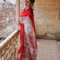 Extraordinary Off White Cotton Silk Saree With Demanding Blouse Piece