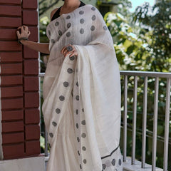 Bucolic Off White Cotton Silk Saree With Evocative Blouse Piece