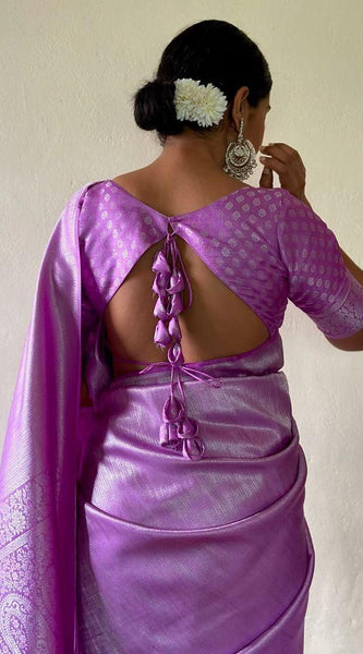 Charming Lavender Kanjivaram Silk Saree With Flattering Blouse Piece