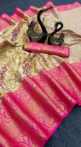 Glorious Dark Pink Kanjivaram Silk Saree With Exceptional Blouse Piece