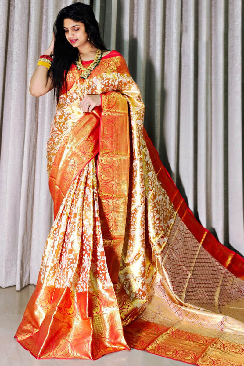 Capricious Red Kanjivaram Silk Saree With Gleaming Blouse Piece