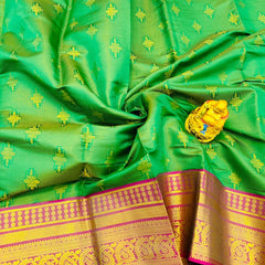 Flattering Green Kanjivaram Silk With Demure Blouse Piece