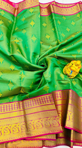 Flattering Green Kanjivaram Silk With Demure Blouse Piece