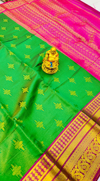 Flattering Green Kanjivaram Silk With Demure Blouse Piece