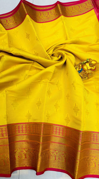 Gratifying Yellow Kanjivaram Silk With Demure Blouse Piece