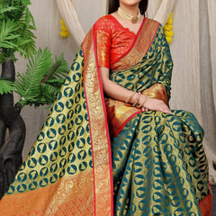 Arresting Dark Green Kanjivaram Silk With Palimpsest Blouse Piece