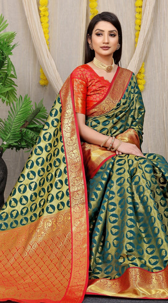 Arresting Dark Green Kanjivaram Silk With Palimpsest Blouse Piece