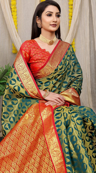 Arresting Dark Green Kanjivaram Silk With Palimpsest Blouse Piece