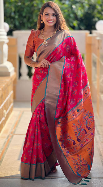 Gratifying Dark Pink Paithani Silk Saree With Smart Blouse Piece