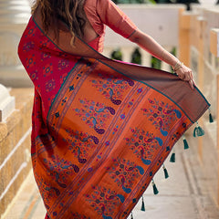 Gratifying Dark Pink Paithani Silk Saree With Smart Blouse Piece