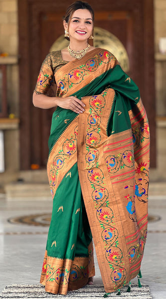 Smashing Dark Green Paithani Silk Saree With Seraglio Blouse Piece