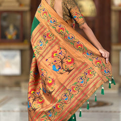 Smashing Dark Green Paithani Silk Saree With Seraglio Blouse Piece