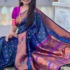 Fancifull Navy Blue Paithani Silk Saree With Glorious Blouse Piece