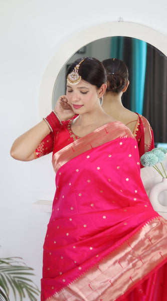 Twirling Dark Pink Paithani Silk Saree With Jazzy Blouse Piece
