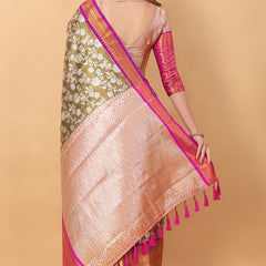 Fantabulous Black Kanjivaram Silk Saree With Engaging Blouse Piece
