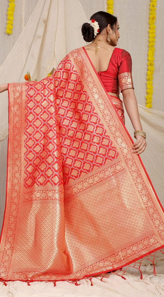 Surreptitious Red Kanjivaram Silk With Embrocation Blouse Piece