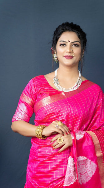 Engaging Dark Pink Linen Silk Saree With Super Mesmerising Blouse Piece