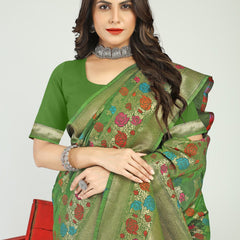 Refreshing Green Linen Silk Saree With Alluring Blouse Piece