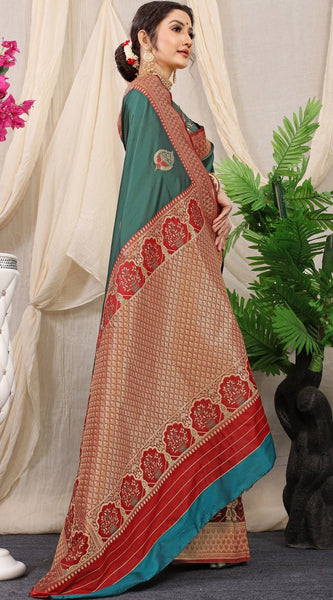 Murmurous Dark Green Kanjivaram Silk With Sizzling Blouse Piece