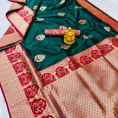 Murmurous Dark Green Kanjivaram Silk With Sizzling Blouse Piece