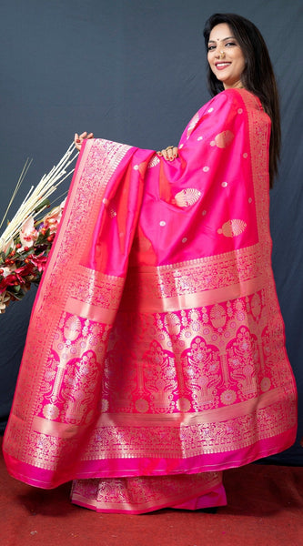 Redolent Dark Pink Kanjivaram Silk With Demure Blouse Piece