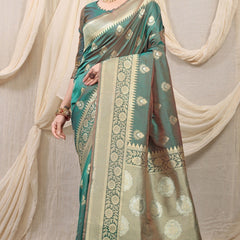 Confounding Grey Kanjivaram Silk With Effervescent Blouse Piece
