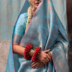 Demesne Firozi Kanjivaram Silk Saree With Imbrication Blouse Piece