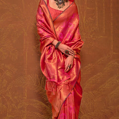 Intricate Pink Kanjivaram Silk Saree With Smart Blouse Piece