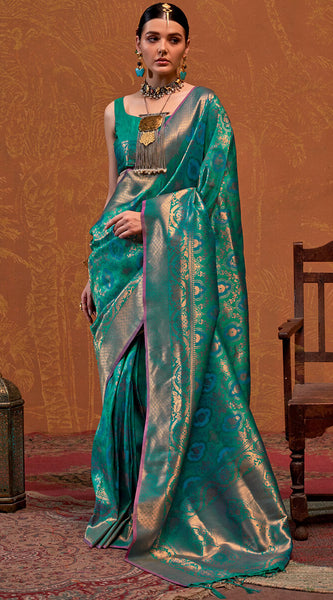 Hypnotic Rama Kanjivaram Silk Saree With Blissful Blouse Piece