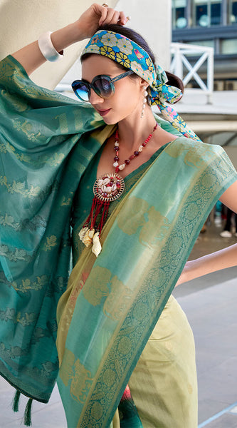 Phenomenal Sea Green Digital Printed Soft Silk Saree With Smart Blouse Piece