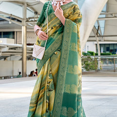 Stunner Rama Digital Printed Soft Silk Saree With Adoring Blouse Piece