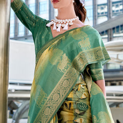 Stunner Rama Digital Printed Soft Silk Saree With Adoring Blouse Piece