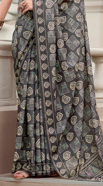 Innovative Grey Printed Mul Cotton Saree With Dazzling Blouse Piece