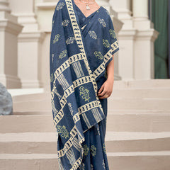 Smashing Navy Blue Printed Mul Cotton Saree With Enchanting Blouse Piece