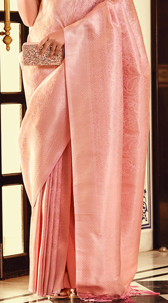 Captivating Pink Kanjivaram Silk Saree With Delightful Blouse Piece