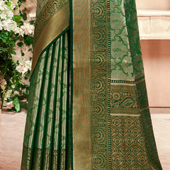 Desiring Dark Green Kanjivaram Silk Saree With Ravishing Blouse Piece
