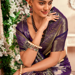 Preferable Purple Kanjivaram Silk Saree With Desirable Blouse Piece