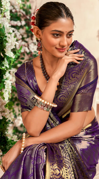 Preferable Purple Kanjivaram Silk Saree With Desirable Blouse Piece