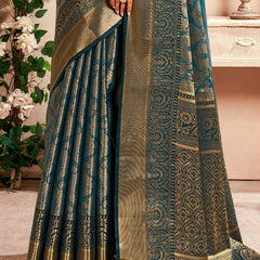 Demure Rama Kanjivaram Silk Saree With Evanescent Blouse Piece