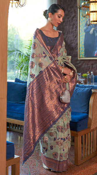 Woebegone Grey Organza Silk Saree With Engaging Blouse Piece