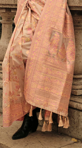 Desirable Peach Kashmiri Model Organza Silk Saree With Adoring Blouse Piece